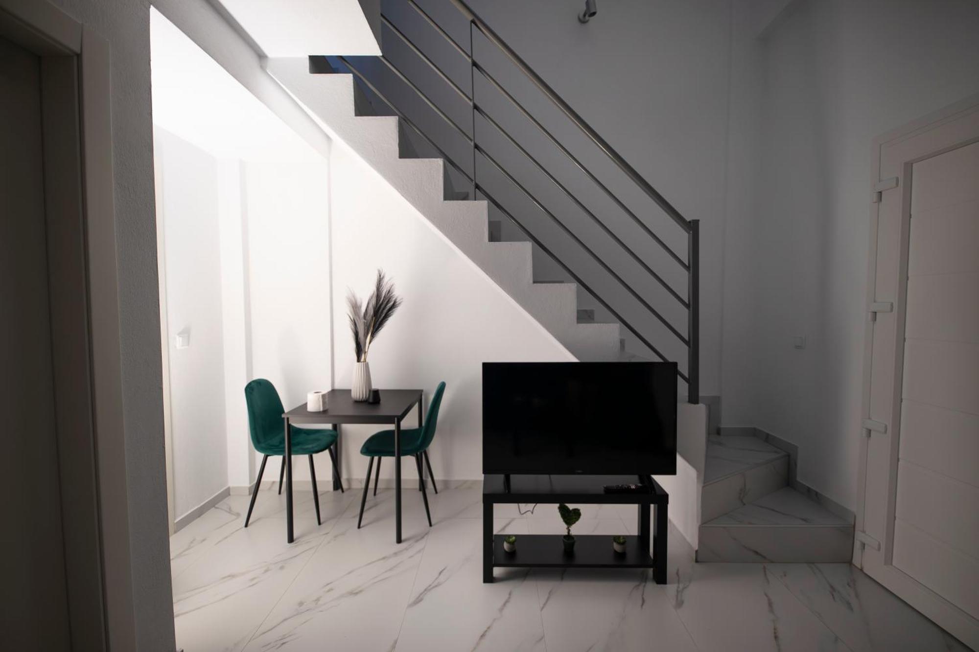 E&S Balaska Apartments 카발라 외부 사진